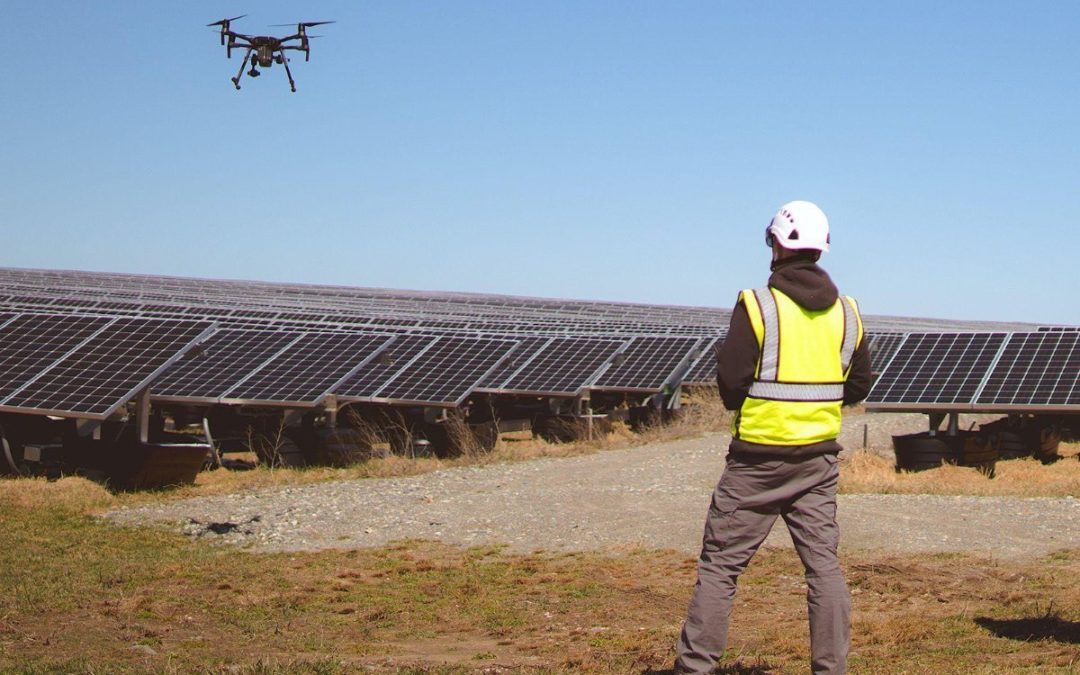 Drones de inspección, los nuevos granjeros de los huertos solares